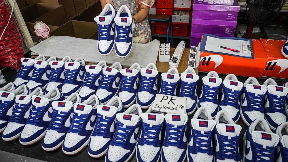 PK GOD Dunk Low Los Angeles Dodgers RETAIL MATERIALS READY TO SHIP